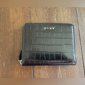 DKNY zip around wallet